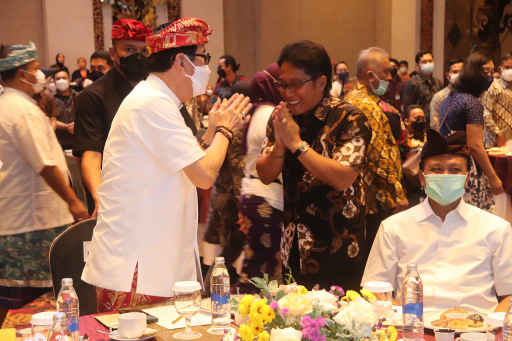 Bupati Giri Prasta Apresiasi dan Dukung Layanan Apostille Yang Diluncurkan Kemenkumham